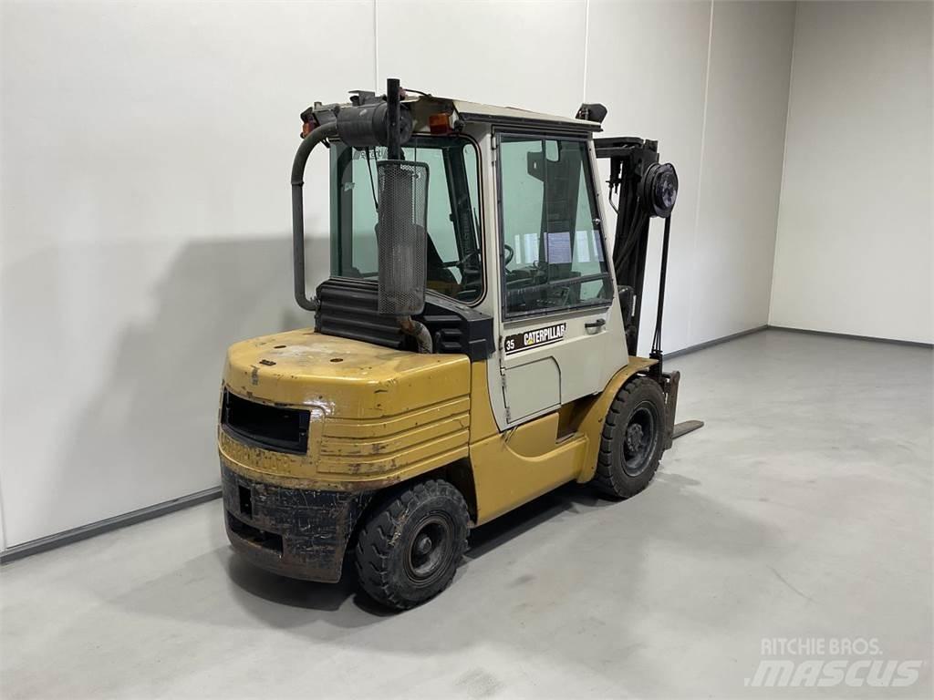 CAT DP35A Dieselové vozíky