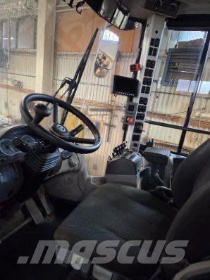 Volvo L 90 H Kolesové nakladače