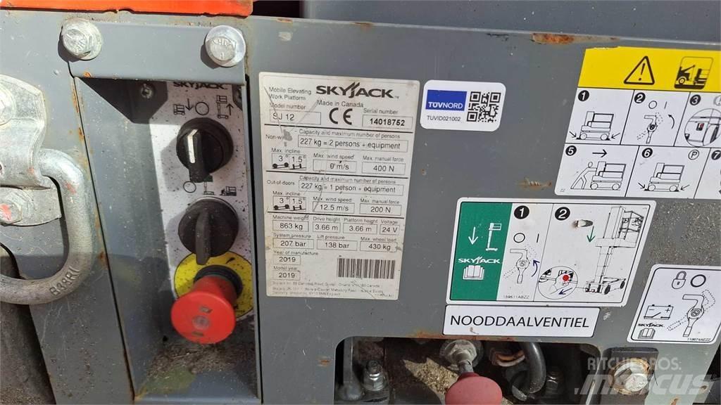 SkyJack SJ12 Ďalšie zdvíhacie zariadenia a plošiny