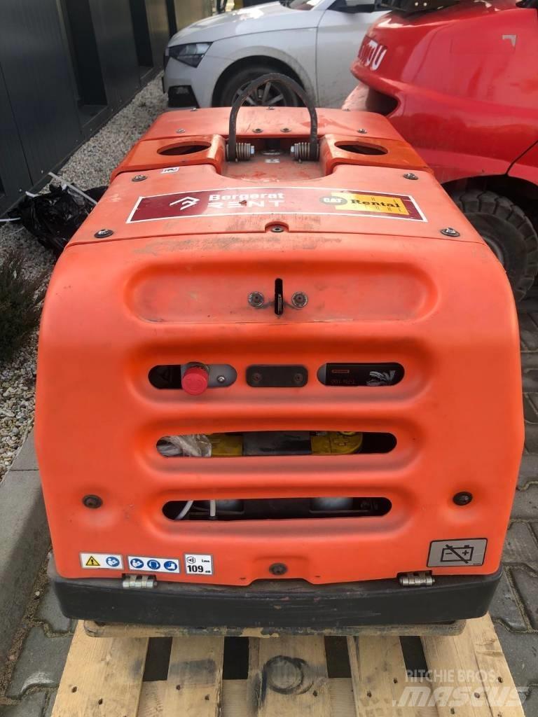 Husqvarna LH804 Pôdne kompaktory