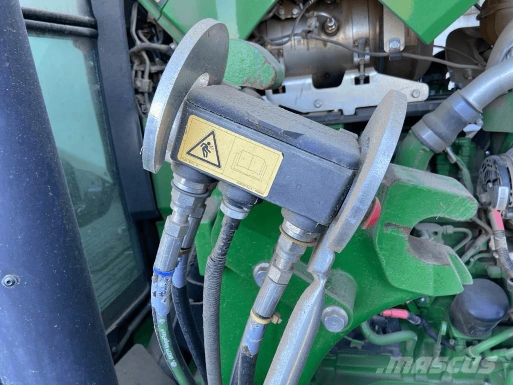 John Deere 5075M Traktory