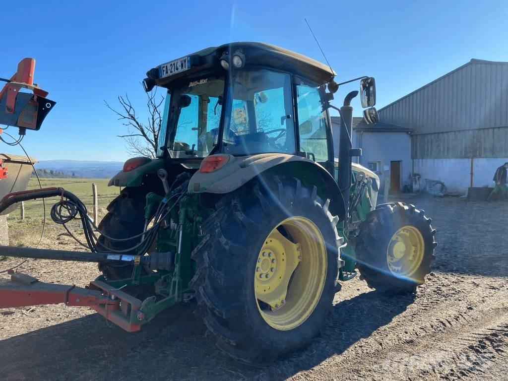 John Deere 5075M Traktory