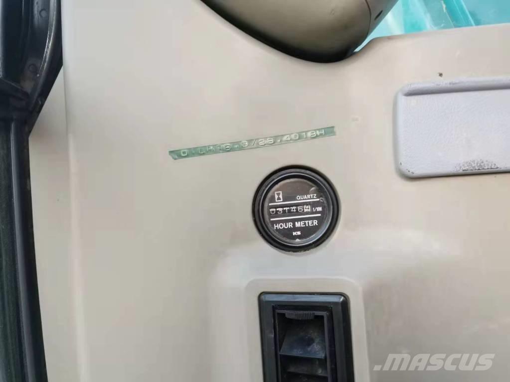 Kobelco SK 135 Pásové rýpadlá