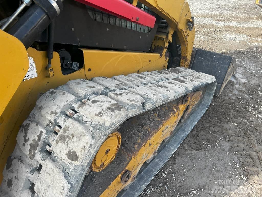 CAT 299 D XHP Šmykom riadené nakladače