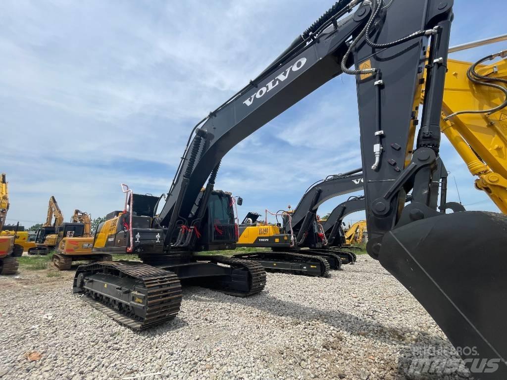 Volvo EC 300 Pásové rýpadlá