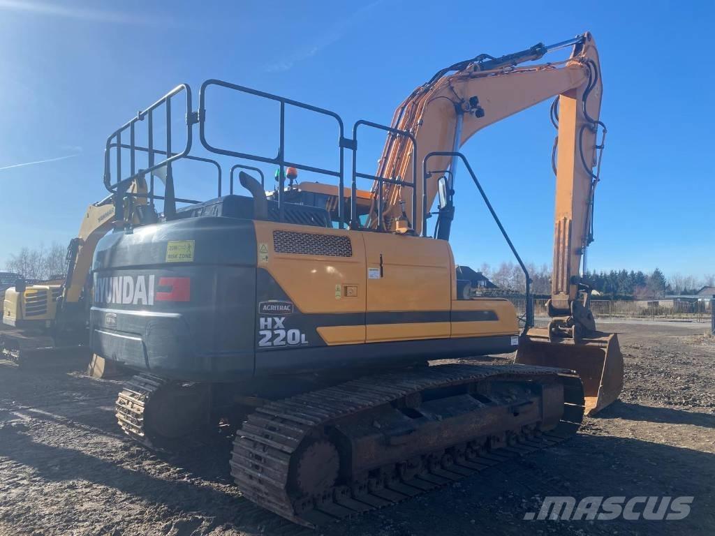 Hyundai HX220L Pásové rýpadlá