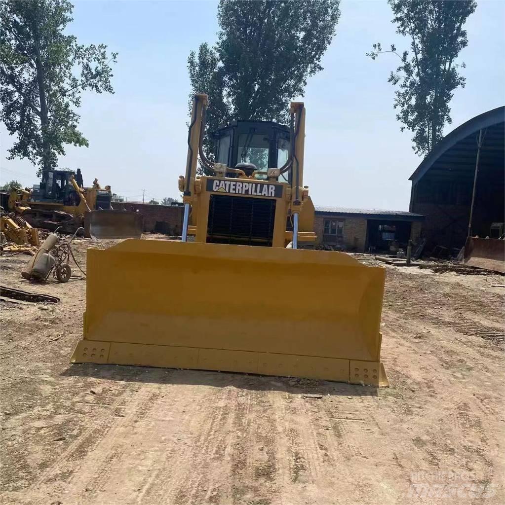 CAT D 7 G Pásové dozéry