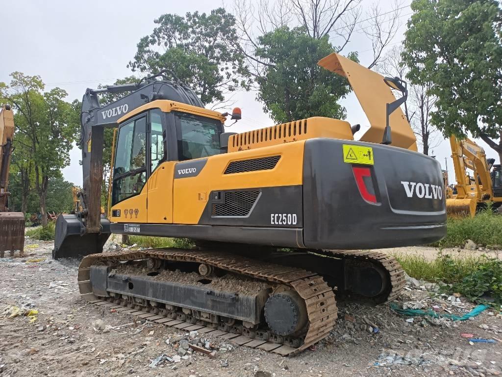 Volvo ec250 Pásové rýpadlá