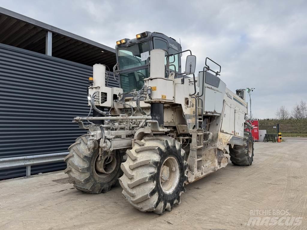 Wirtgen WR 2500S Recyklovače asfaltu