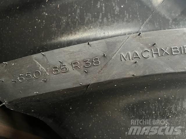 Michelin MachXBib Pneumatiky, kolesá a ráfiky
