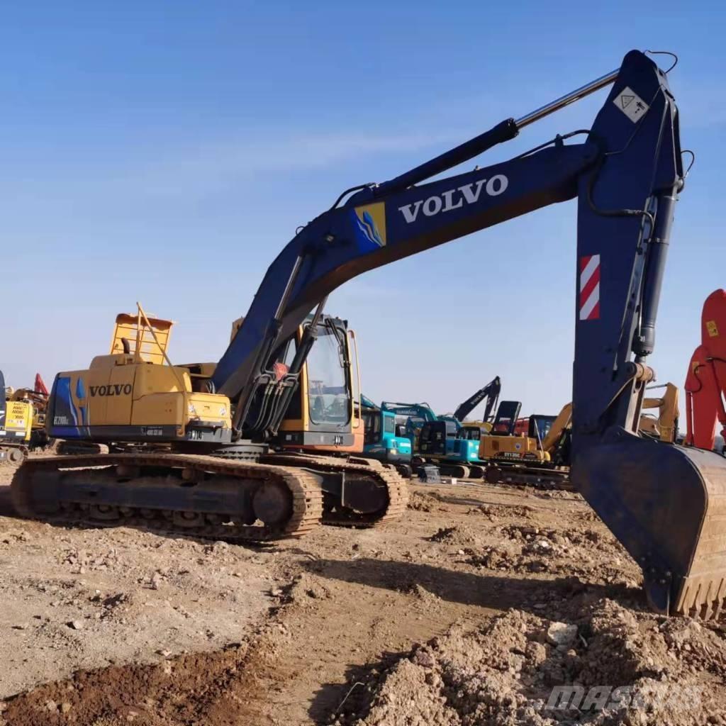 Volvo EC210B Pásové rýpadlá
