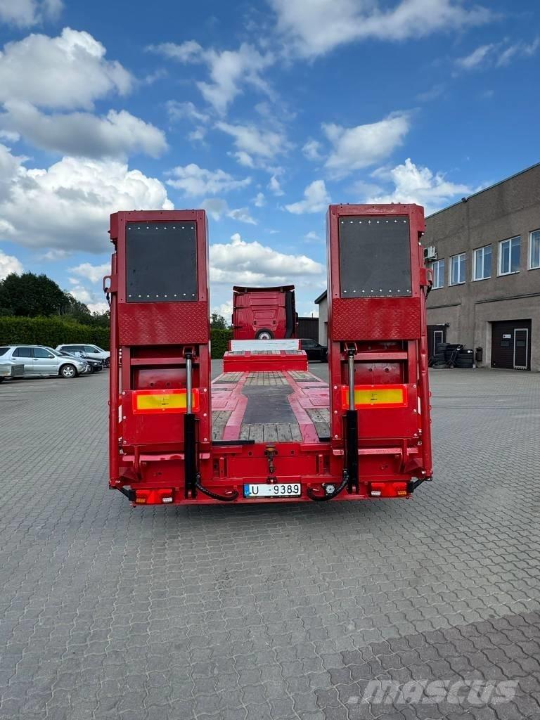 Kässbohrer Lowbed Dollies
