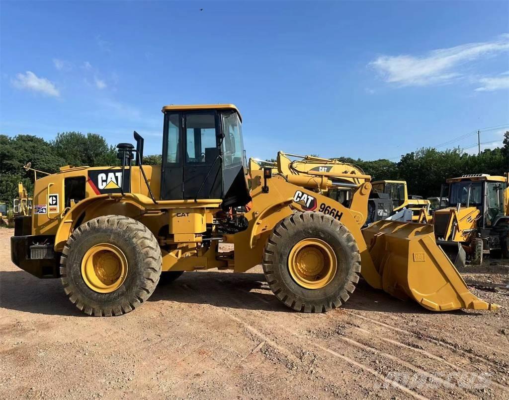 CAT 966H Kolesové nakladače