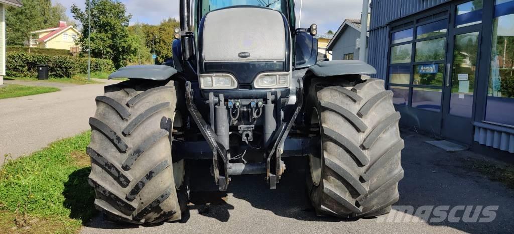 Valtra S 260 Traktory