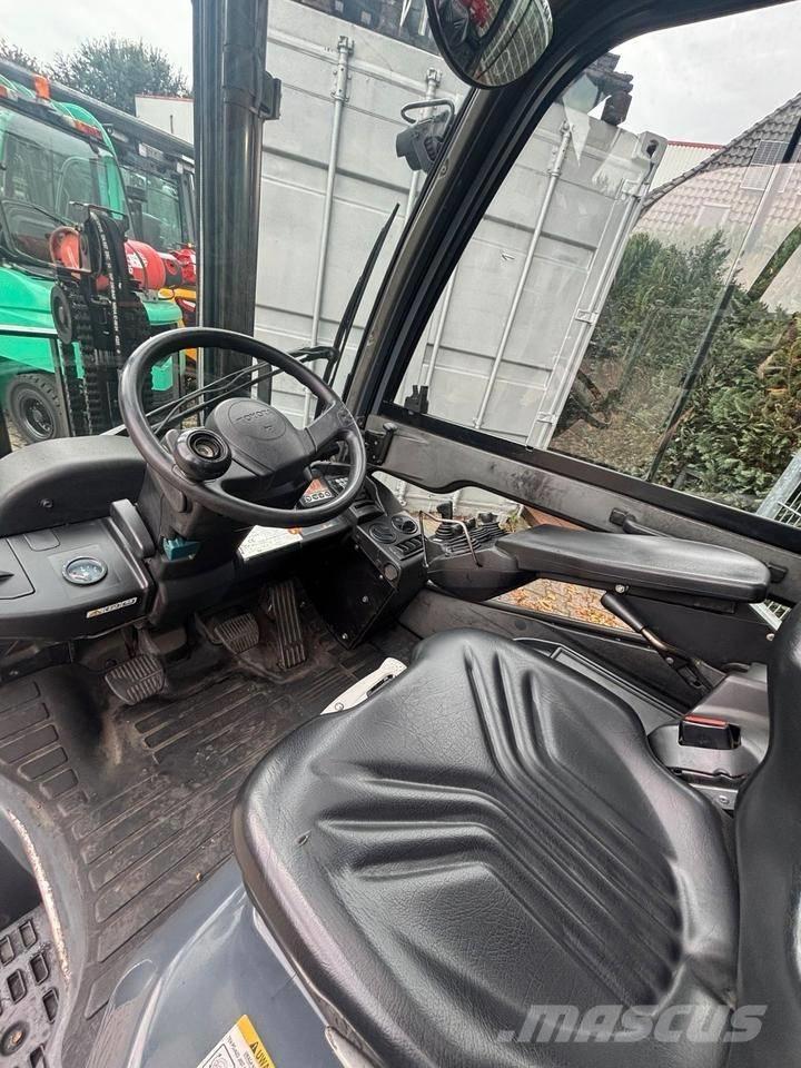 Toyota 8 FGKF 20 LPG vozíky