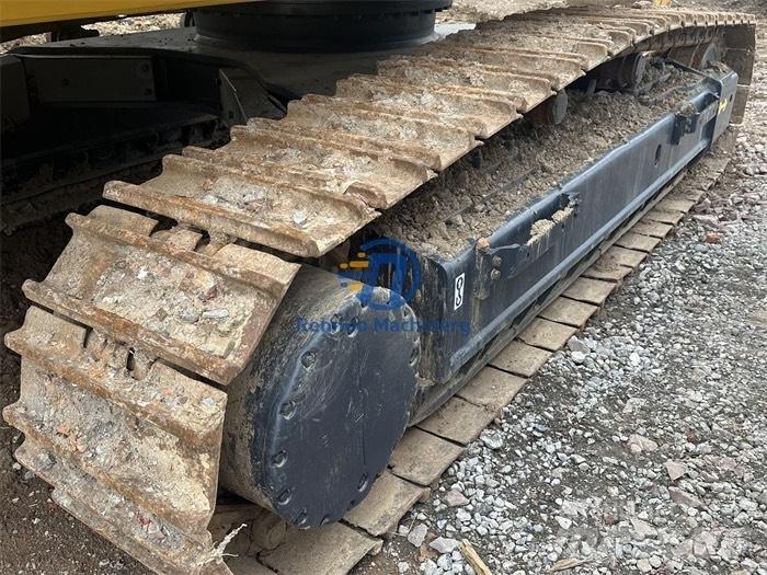 Komatsu PC450-8 Pásové rýpadlá