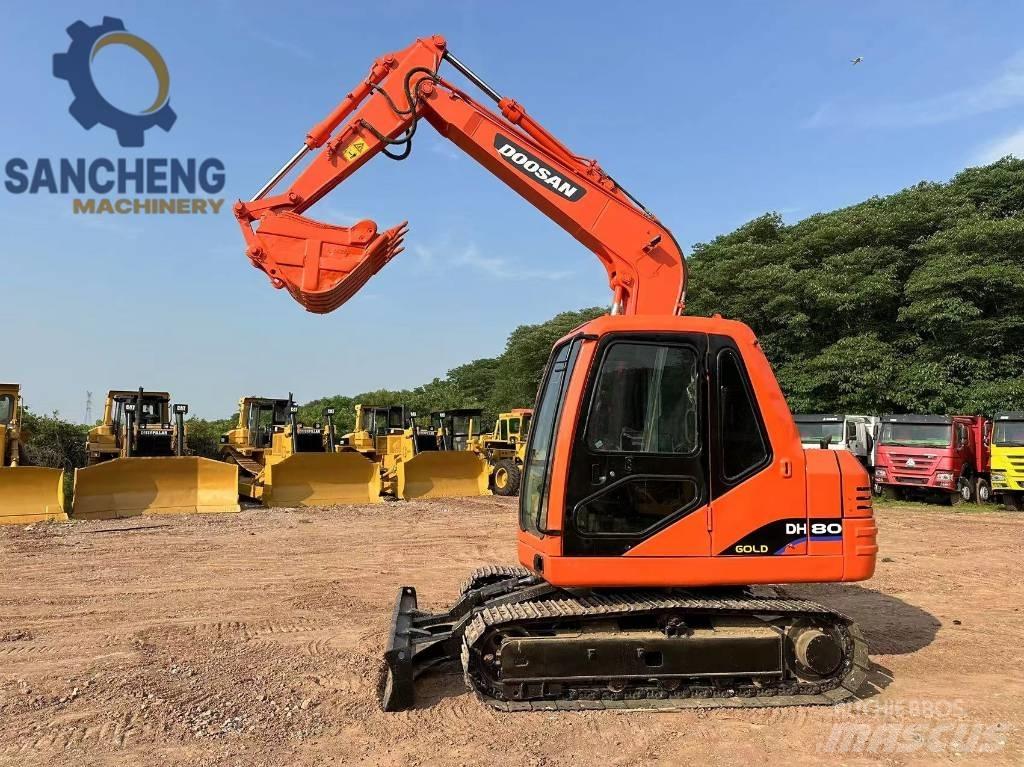 Doosan DH 80 Midi rýpadlá 7 t - 12 t