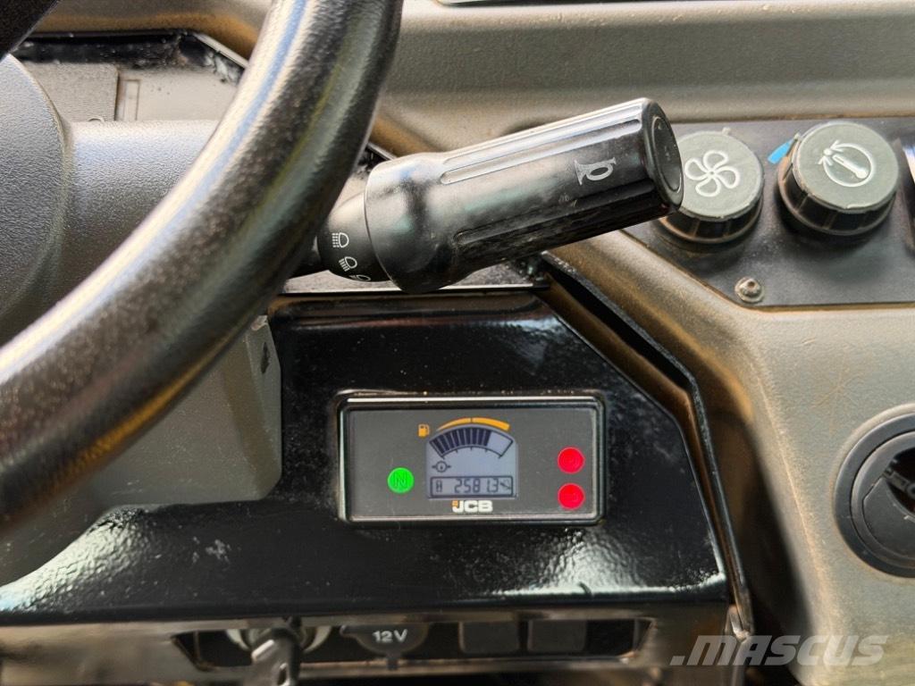 JCB 6 ST Stavebné sklápače