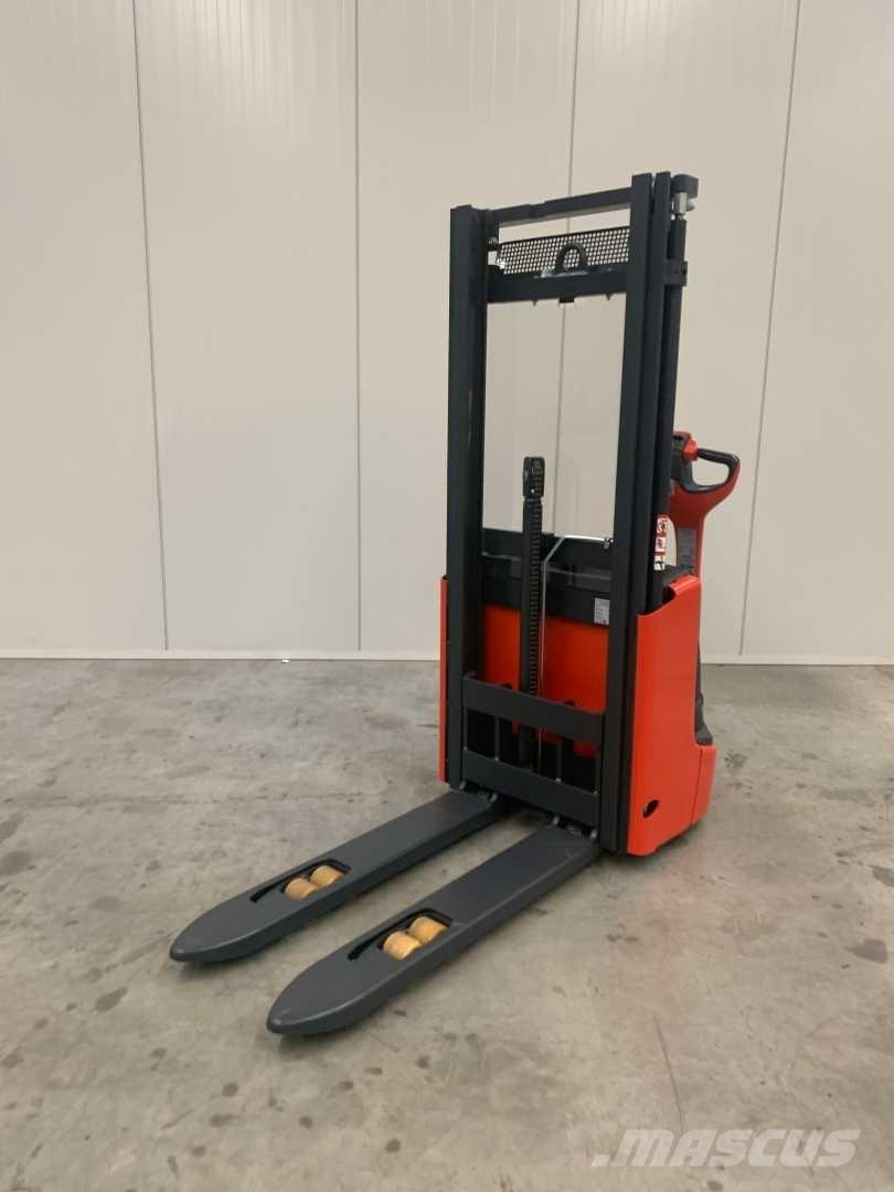 Linde L10 Samohybné vozíky