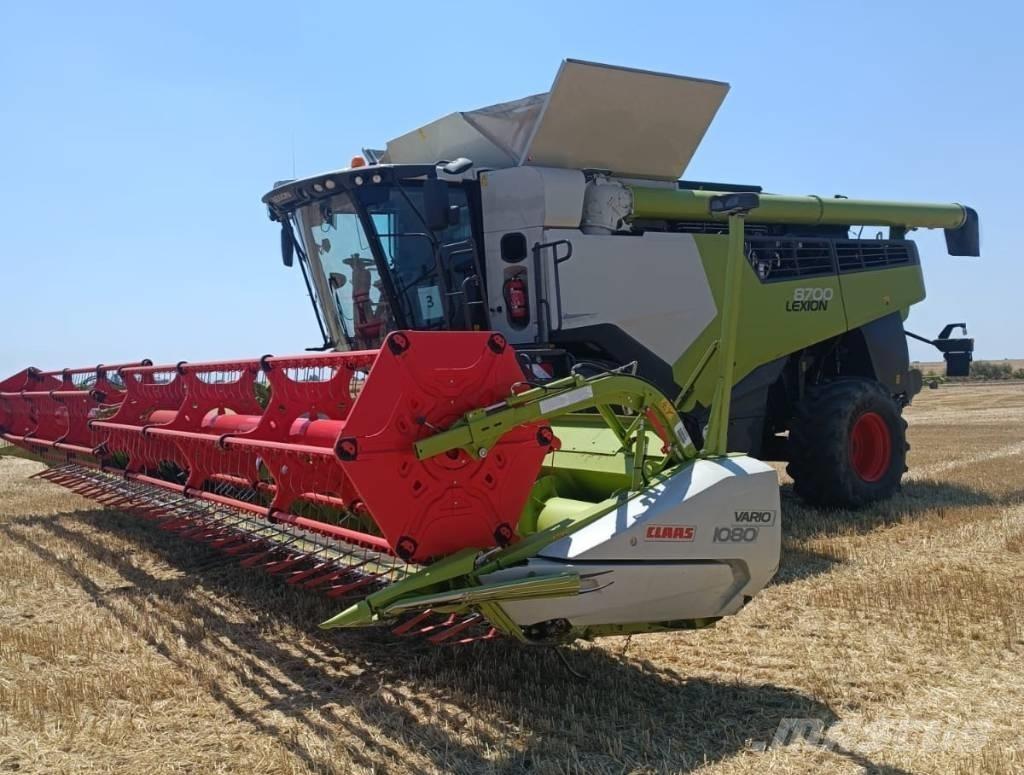 CLAAS Lexion 8700 Kombinované zberacie stroje