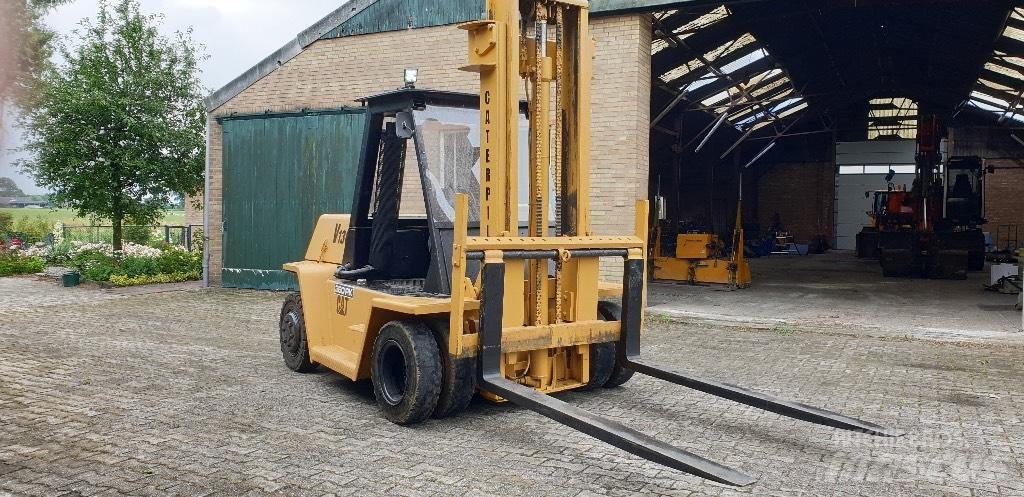 CAT 12000 KG Dieselové vozíky