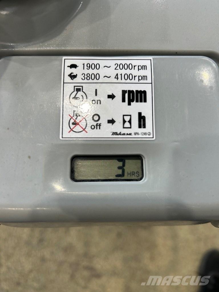 Mikasa MTX 50 Vibračné zhutňovače