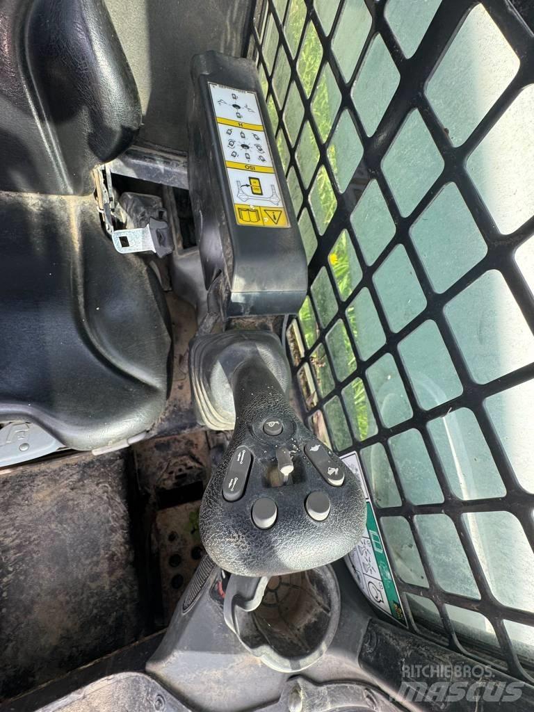 Bobcat S 570 Šmykom riadené nakladače