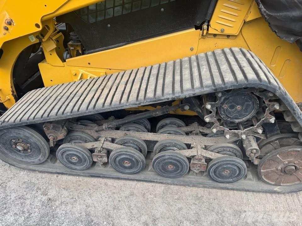 CAT 297 D XPS Šmykom riadené nakladače