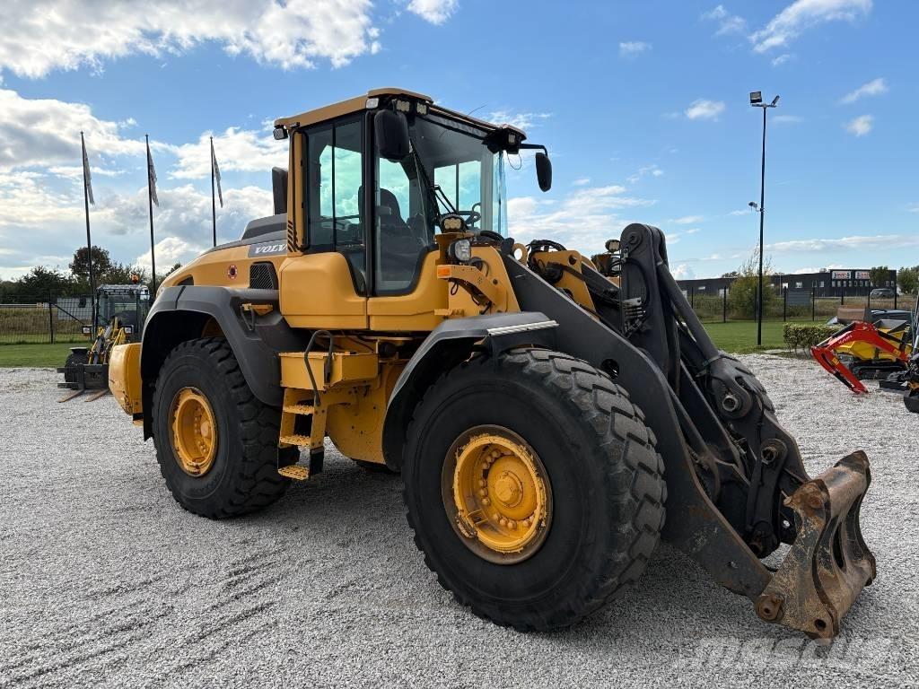Volvo L 120 H Kolesové nakladače