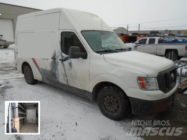 Nissan NV2500HD Skriňová nadstavba