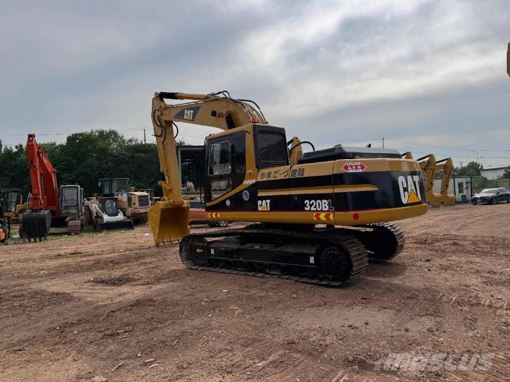 CAT 320B Pásové rýpadlá