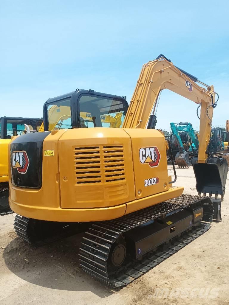 CAT 307E2 Midi rýpadlá 7 t - 12 t