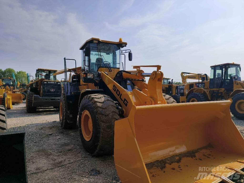 SDLG L 956 F Kolesové nakladače