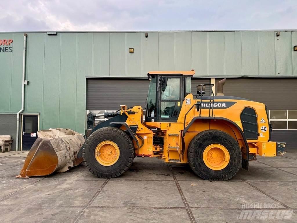 Hyundai HL960A Kolesové nakladače