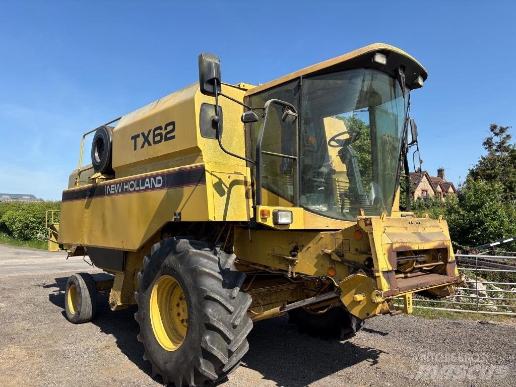 New Holland TX 62 Kombinované zberacie stroje