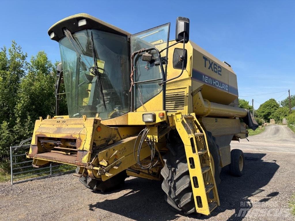 New Holland TX 62 Kombinované zberacie stroje