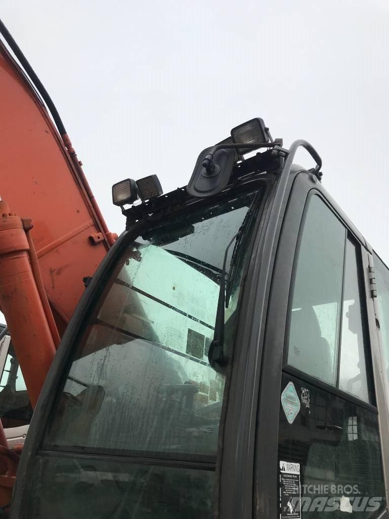 Hitachi ZX 280 Pásové rýpadlá