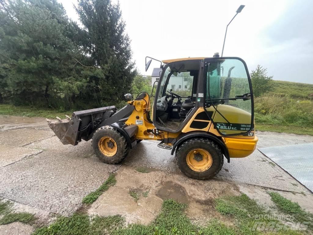 Volvo L 25 Kolesové nakladače
