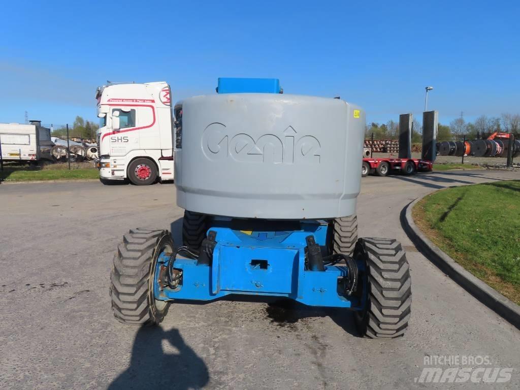 Genie Z 45/25 J Kĺbové plošiny