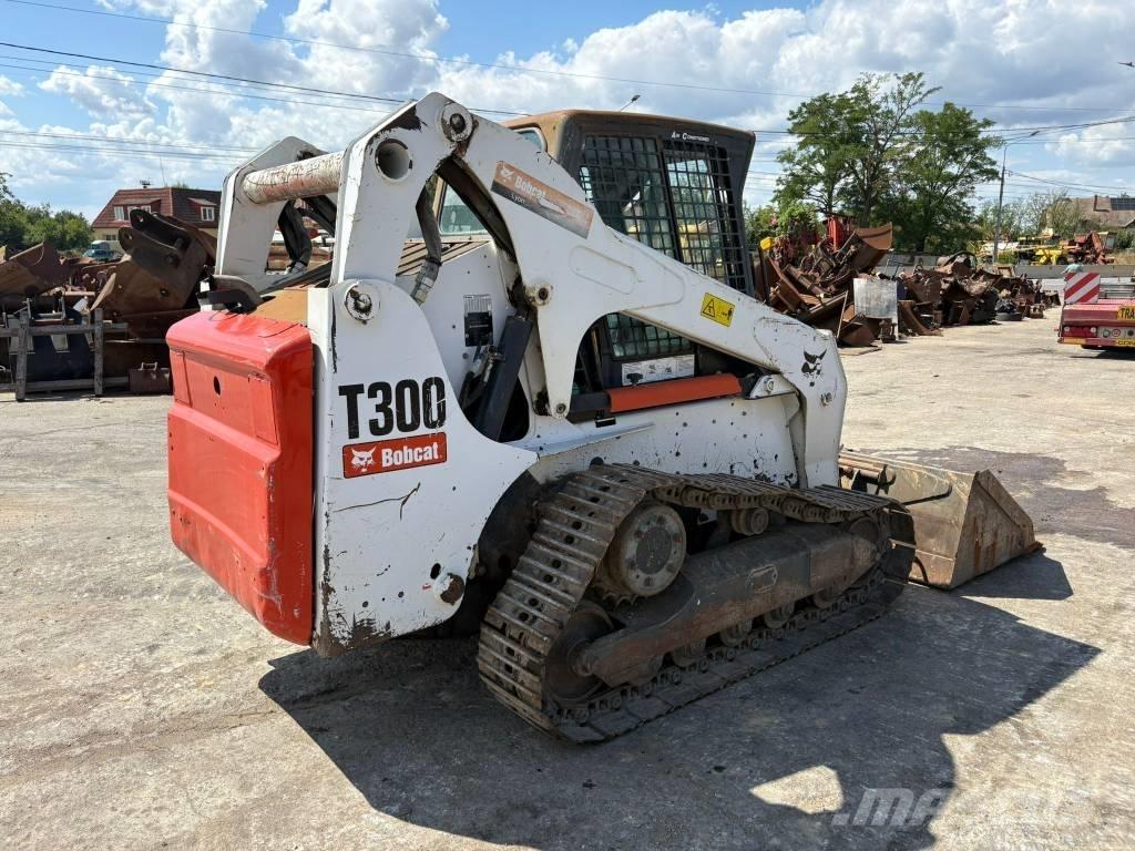 Bobcat T 300 Šmykom riadené nakladače