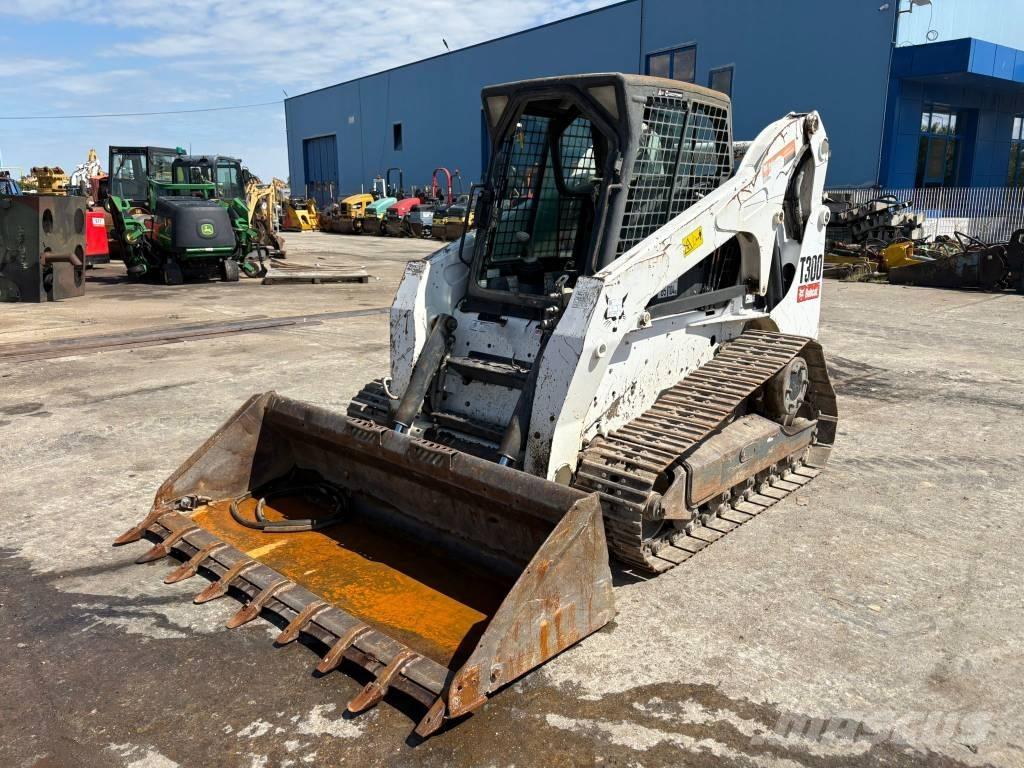 Bobcat T 300 Šmykom riadené nakladače
