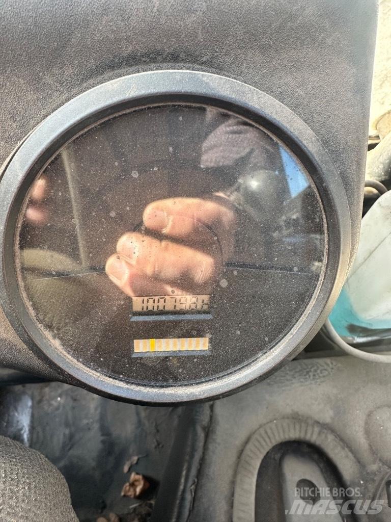 Linde E18 Akumulátorové vozíky