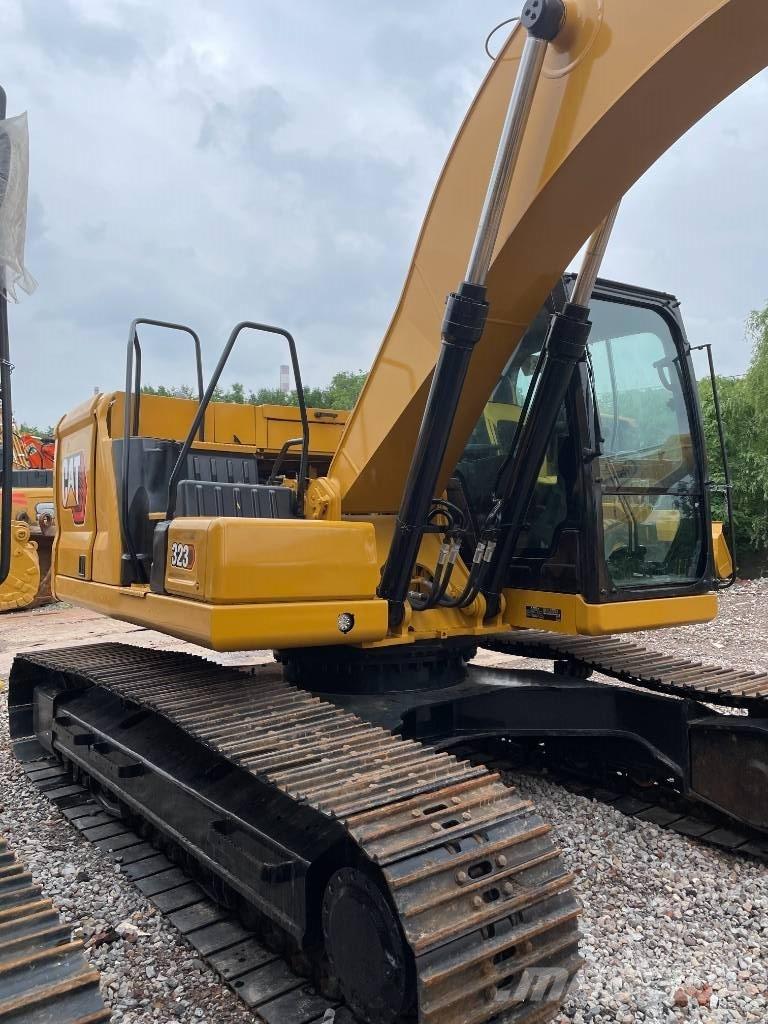 CAT CAT323GX Midi rýpadlá 7 t - 12 t