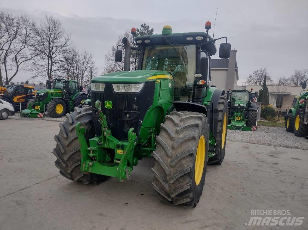 John Deere 7210 R Traktory