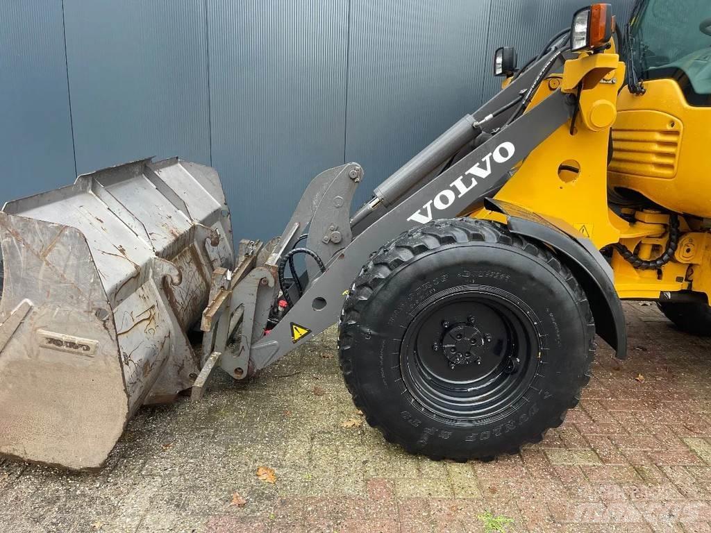 Volvo L25f Kolesové nakladače