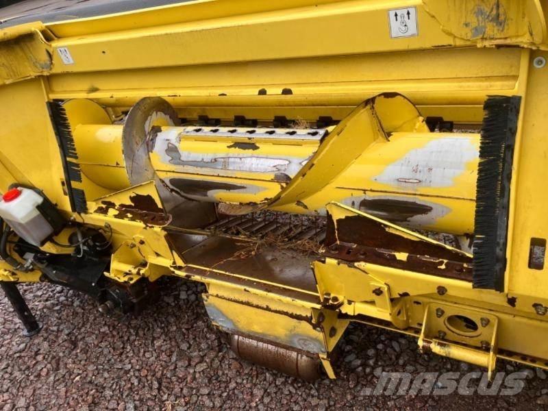 John Deere 8400 Samochodné kosačky