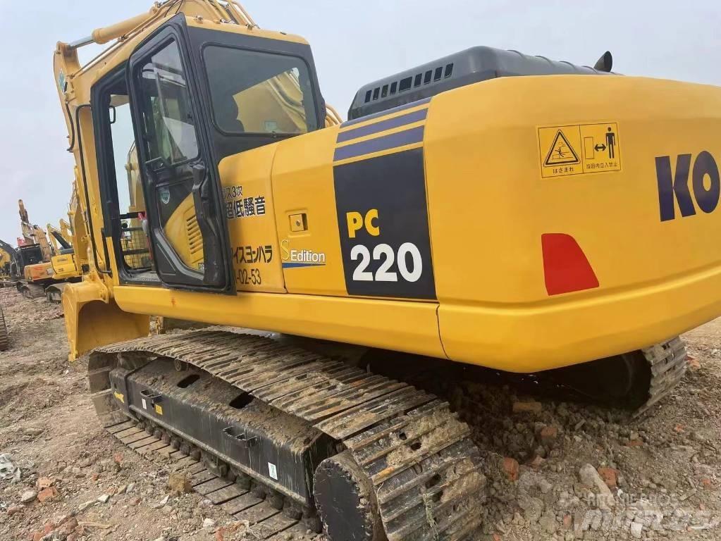 Komatsu pc220-7 Pásové rýpadlá