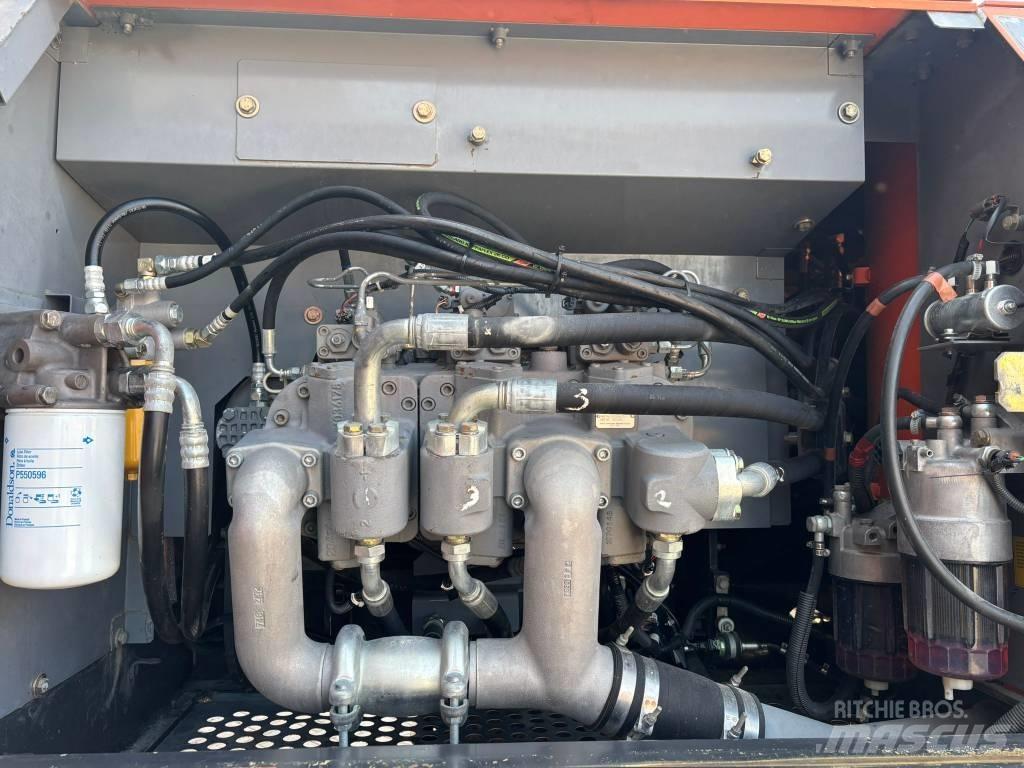 Hitachi ZX 350 LC-5B Pásové rýpadlá