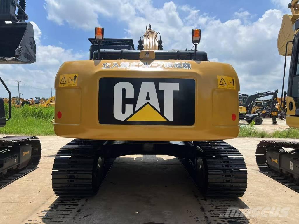 CAT 323 D Pásové rýpadlá