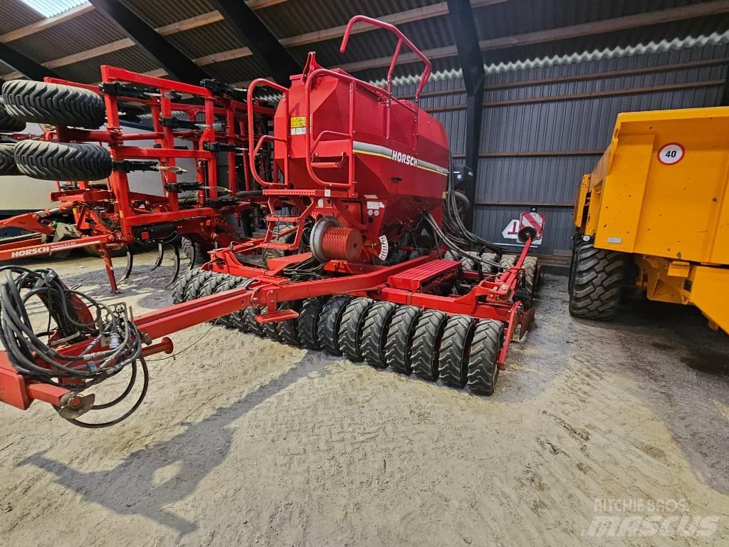 Horsch Pronto 4 DC Kombinované sejačky